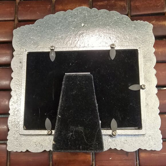 Vintage Ashleigh Manor Art Nouveau Style Cast Aluminum Picture Frame 3.5"x5" - Picture 2 of 2